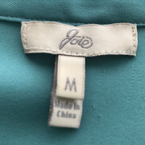 Joie gorgeous short sleeve silk blouse. Size M. - Picture 3 of 6